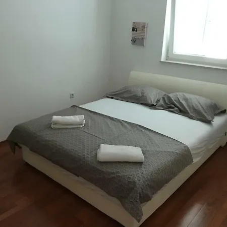 Apartment Sara