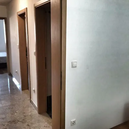 Sara Apartment Klimno